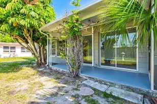 106 Aurora St E, Venice, FL 34285 - Photo 53