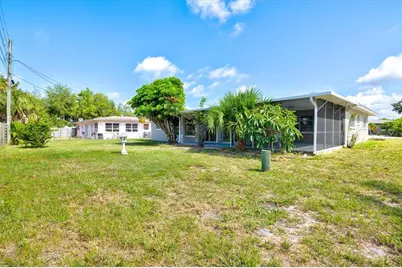 106 Aurora Street E, Venice, FL 34285 - Photo 51