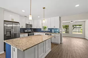 106 Aurora St E, Venice, FL 34285 - Photo 13