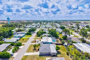 106 Aurora St E, Venice, FL 34285 - Photo 57