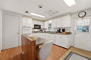 814 Grado Dr, Venice, FL 34285 - Photo 19
