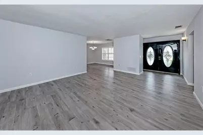 1720 Sandy Court, Venice, FL 34293 - Photo 3