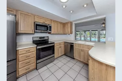 1720 Sandy Court, Venice, FL 34293 - Photo 7