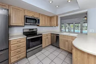 1720 Sandy Ct, Venice, FL 34293 - Photo 7