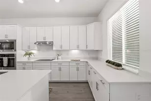 17300 Jadestone Ct, Venice, FL 34293 - Photo 15
