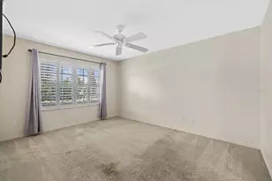 813 Montrose Dr, Venice, FL 34293 - Photo 15