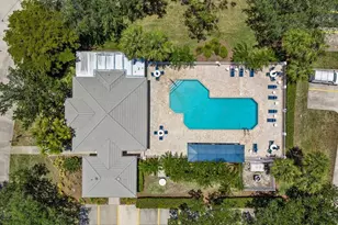 813 Montrose Dr, Venice, FL 34293 - Photo 25