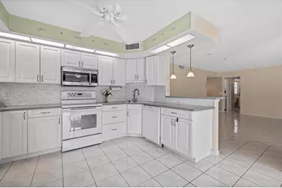 813 Montrose Drive #102, Venice, FL 34293 - Photo 11