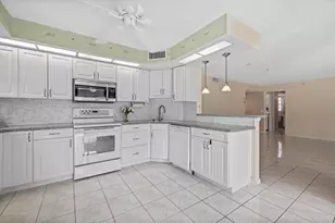 813 Montrose Dr, Venice, FL 34293 - Photo 11