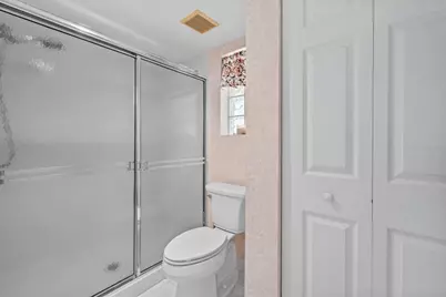 813 Montrose Drive #102, Venice, FL 34293 - Photo 17