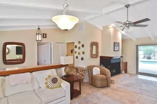 429 Darling Dr, Venice, FL 34285 - Photo 9
