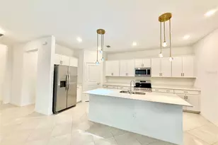 10995 Pinot Dr, Venice, FL 34293 - Photo 11