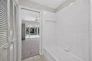 1251 Harbor Town Way, Venice, FL 34292 - Photo 35