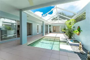 1251 Harbor Town Way, Venice, FL 34292 - Photo 5