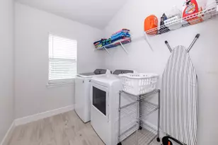 886 Euclid Rd, Venice, FL 34293 - Photo 27