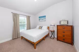 886 Euclid Rd, Venice, FL 34293 - Photo 25