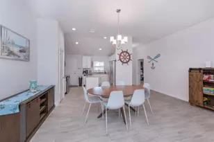 886 Euclid Rd, Venice, FL 34293 - Photo 9