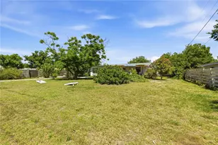 624 Bayshore Rd, Nokomis, FL 34275 - Photo 51