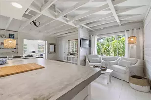 624 Bayshore Rd, Nokomis, FL 34275 - Photo 13