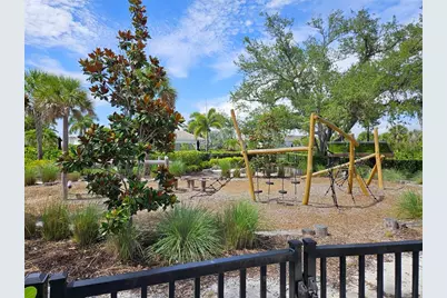 15285 Shady Palms Lane, Nokomis, FL 34275 - Photo 5