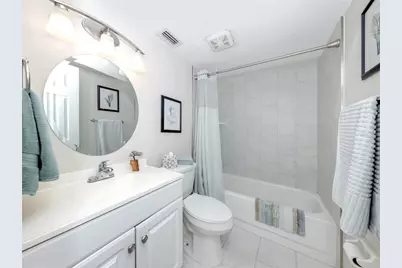 1712 Lakeside Drive #1712-B, Venice, FL 34293 - Photo 17