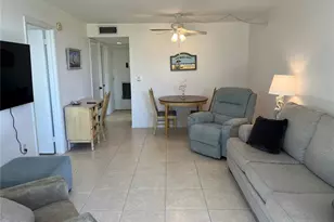 612 Bird Bay Dr S, Venice, FL 34285 - Photo 5