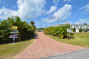1379 Everest Rd, Venice, FL 34293 - Photo 39