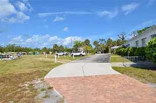 1379 Everest Rd, Venice, FL 34293 - Photo 43
