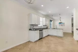 9828 Hilltop Dr, Venice, FL 34292 - Photo 15