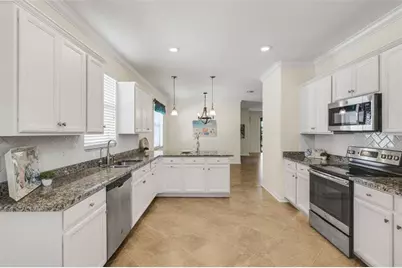 9828 Hilltop Drive, Venice, FL 34292 - Photo 11