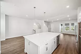 7244 Sutton Ln, Sarasota, FL 34240 - Photo 17