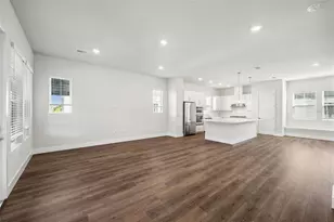 7244 Sutton Ln, Sarasota, FL 34240 - Photo 11