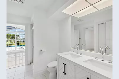 396 Bayshore Drive, Venice, FL 34285 - Photo 21