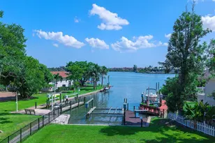 396 Bayshore Dr, Venice, FL 34285 - Photo 29