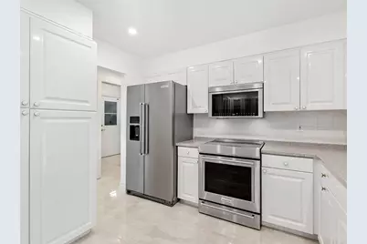 396 Bayshore Drive, Venice, FL 34285 - Photo 13