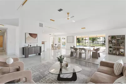396 Bayshore Drive, Venice, FL 34285 - Photo 9