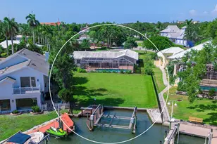 396 Bayshore Dr, Venice, FL 34285 - Photo 3