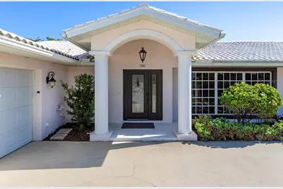 396 Bayshore Drive, Venice, FL 34285 - Photo 7