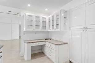 396 Bayshore Dr, Venice, FL 34285 - Photo 19