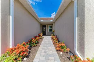 17827 Stillness Ct, Venice, FL 34293 - Photo 5