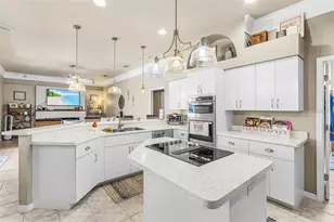 12808 Vista Pine Cir, Fort Myers, FL 33913 - Photo 11