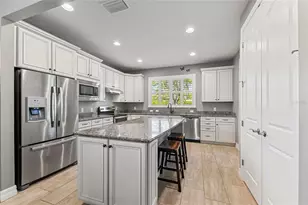 19035 Mangieri St, Venice, FL 34293 - Photo 11