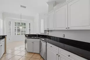 238 Vestavia Dr, Venice, FL 34292 - Photo 15