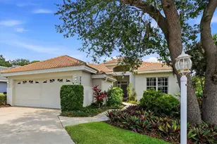 238 Vestavia Dr, Venice, FL 34292 - Photo 1