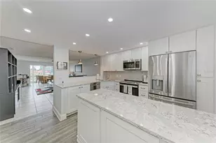 250 Santa Maria St, Venice, FL 34285 - Photo 11