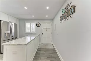 250 Santa Maria St, Venice, FL 34285 - Photo 9