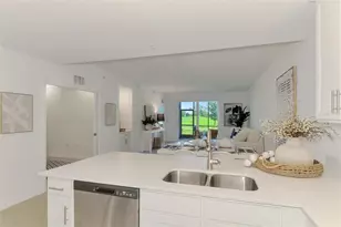 12520 Galapagos Ct, Venice, FL 34293 - Photo 15