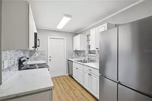 4057 Vana Dr, Sarasota, FL 34241 - Photo 11