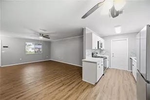 4057 Vana Dr, Sarasota, FL 34241 - Photo 7