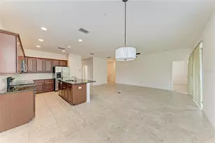 8143 Miramar Way, Lakewood Ranch, FL 34202 - Photo 19